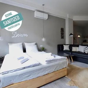 Standard By Hi5 - Fejer Gyorgy St דירה בודפשט